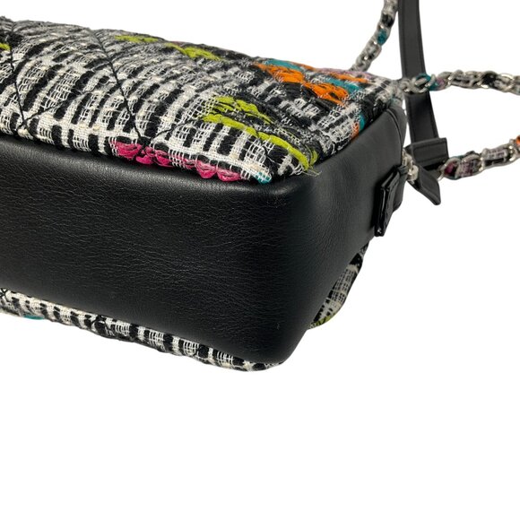 Chanel Black / White Multi 2015 Easy Fantasy Tweed Flap Shoulder Bag - Picture 10 of 16